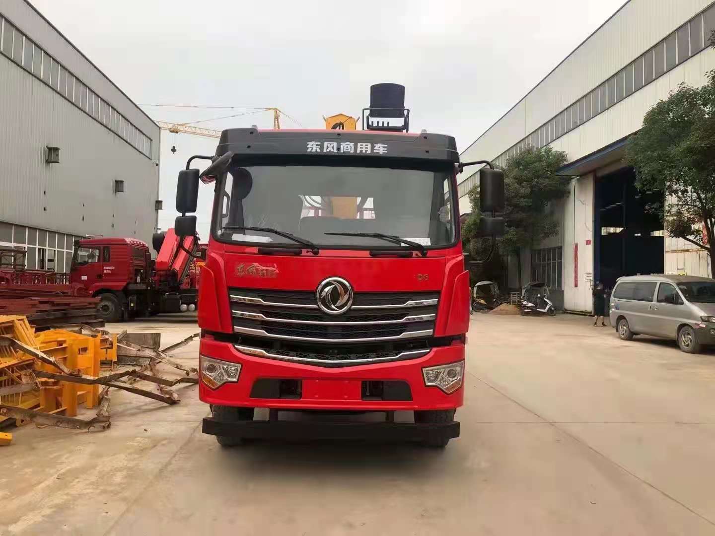 國(guó)六東風(fēng)暢行D3??后八輪隨車(chē)吊