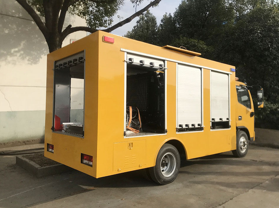 東風(fēng)小多利卡救險(xiǎn)車(chē)