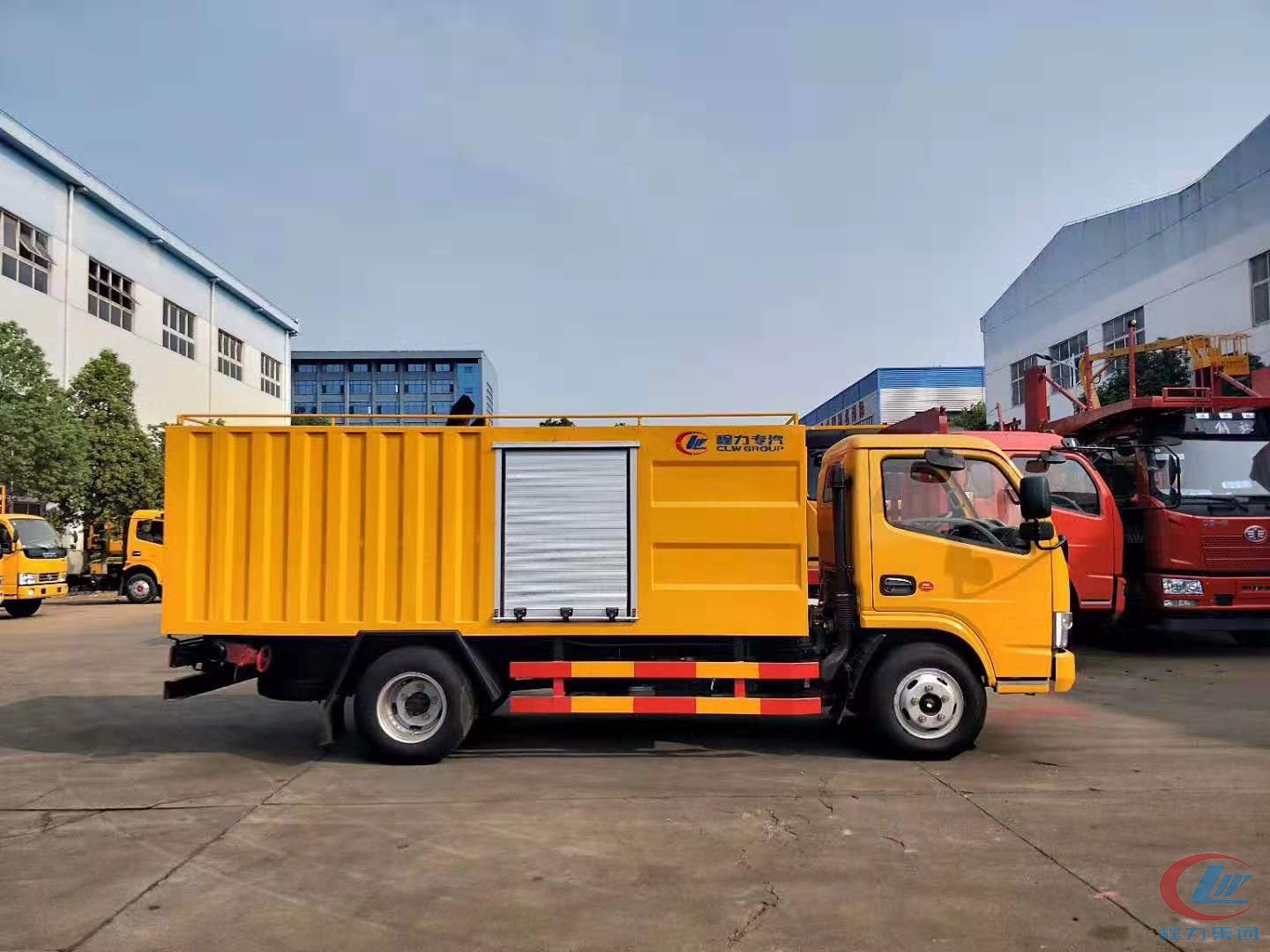 東風(fēng)多利卡污水處理車(chē)