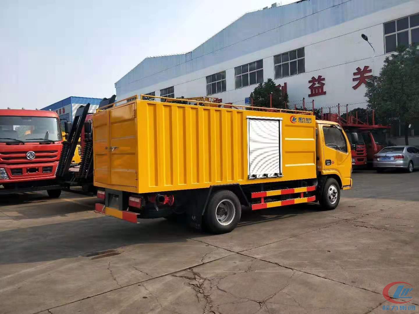 東風(fēng)多利卡D6污水處理車(chē)