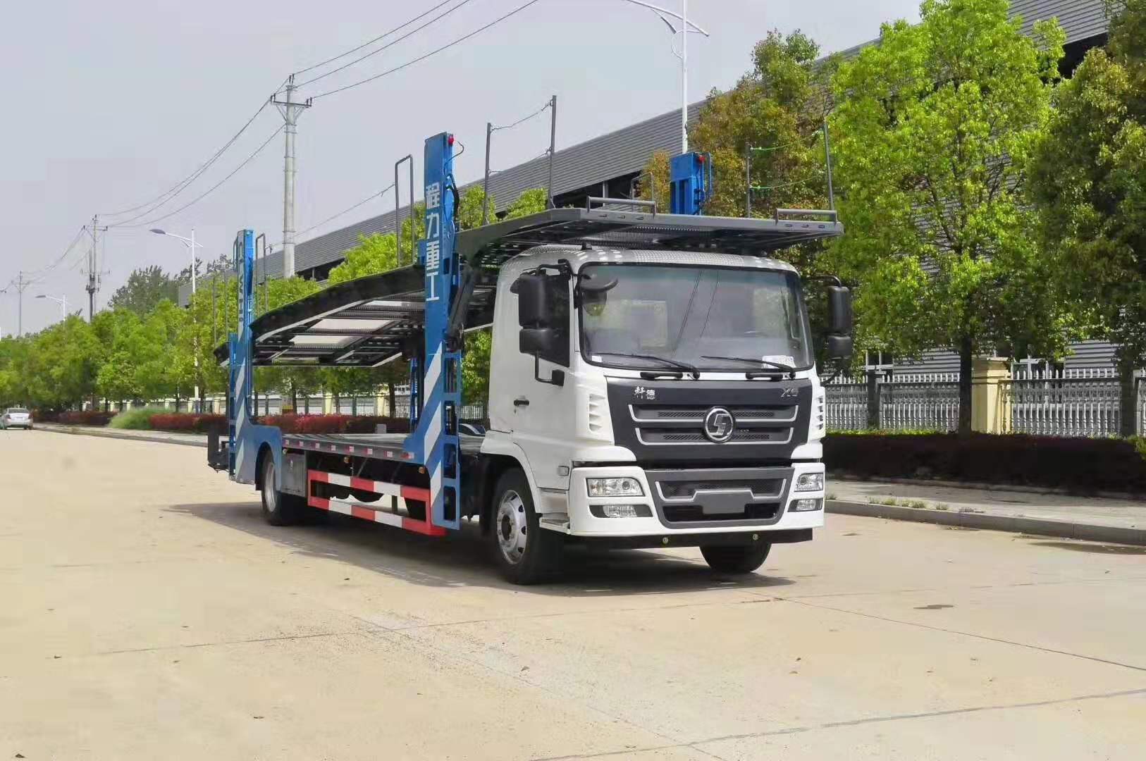 湖北隨州程力汽車集團(tuán)重工事業(yè)部轎運車