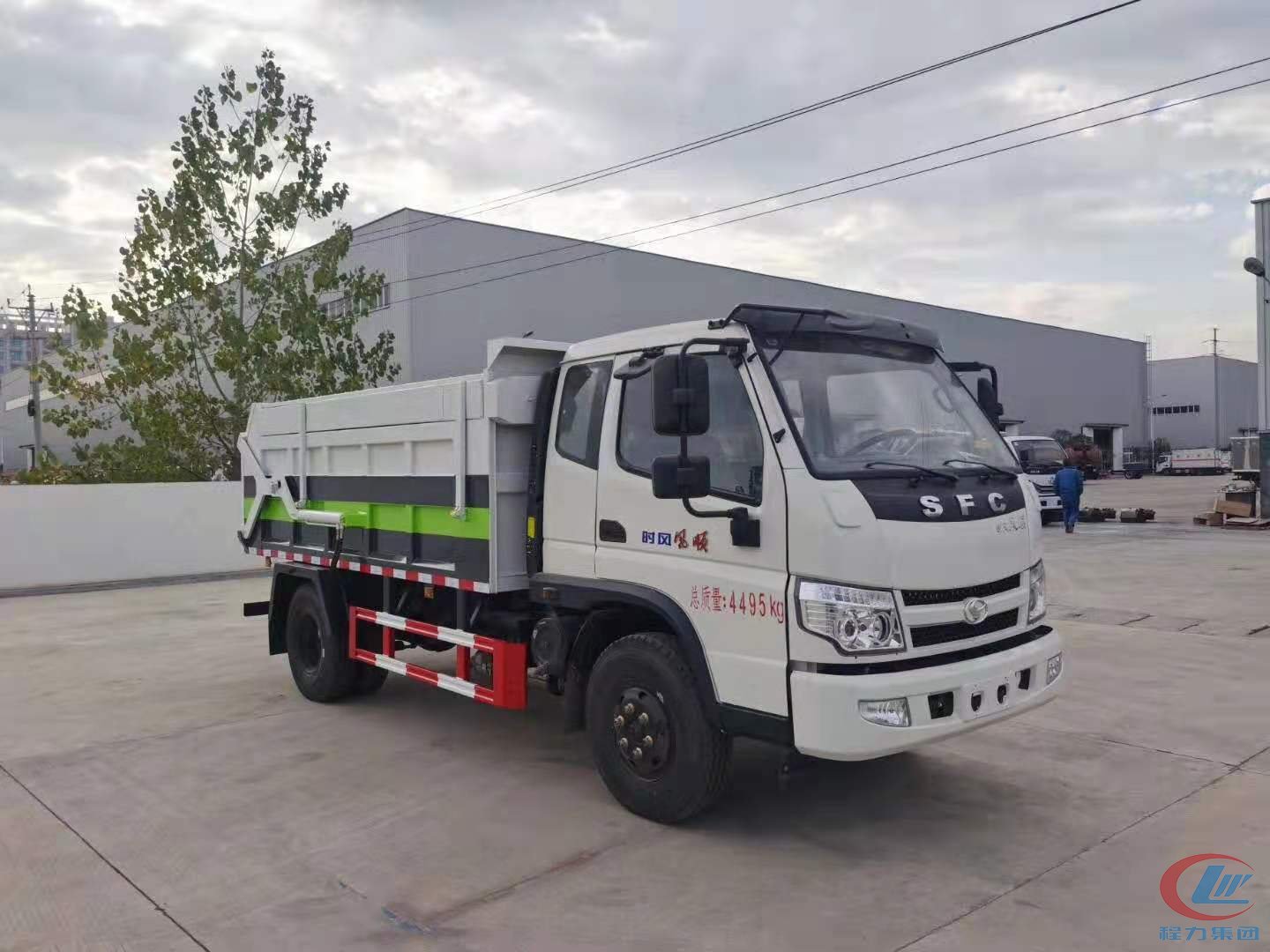 自卸環(huán)衛(wèi)車(chē)